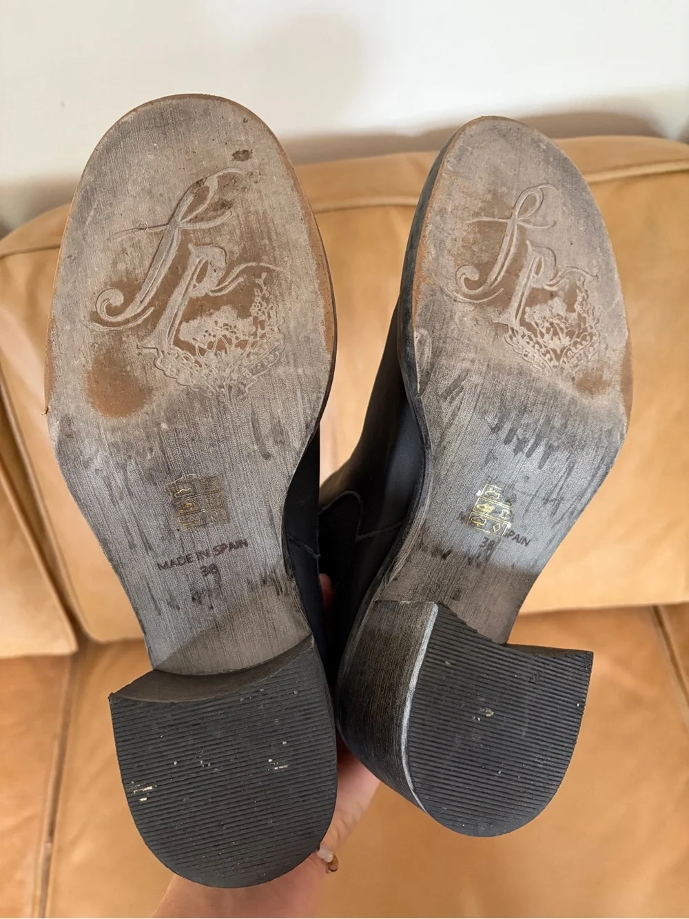 Free People Essential Chelsea Boots w/ Chunky Heel size 38